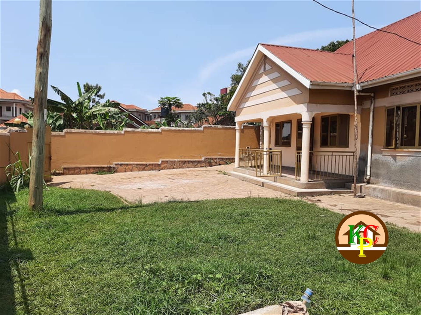 Bungalow for sale in Munyonyo Kampala