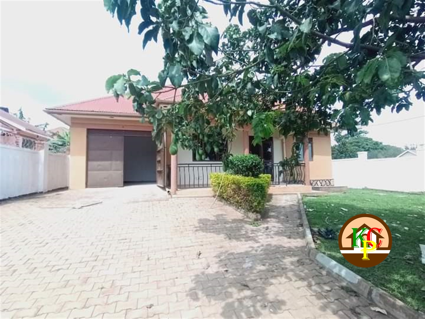 Bungalow for rent in Kira Wakiso