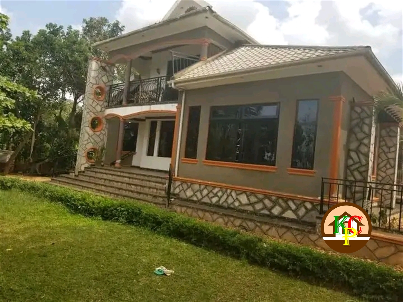 Storeyed house for sale in Maya Wakiso