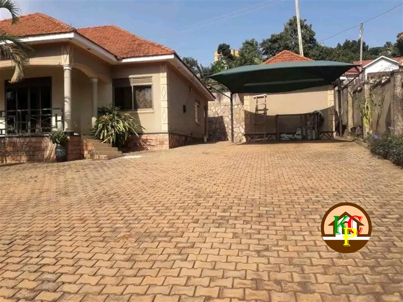 Bungalow for sale in Lubowa Wakiso