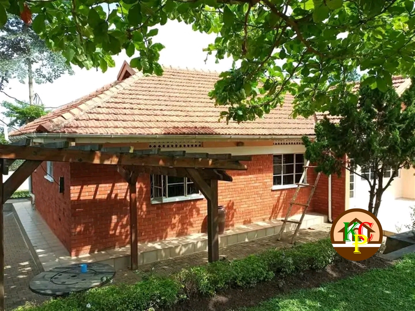 Bungalow for sale in Naalya Wakiso