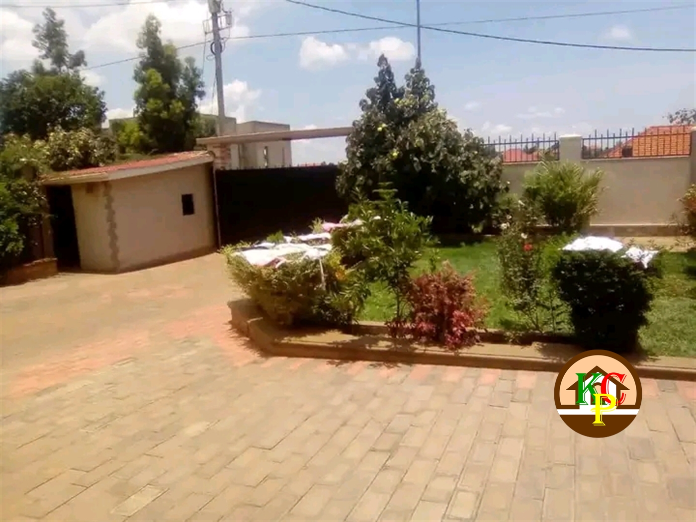 Bungalow for sale in Kira Wakiso