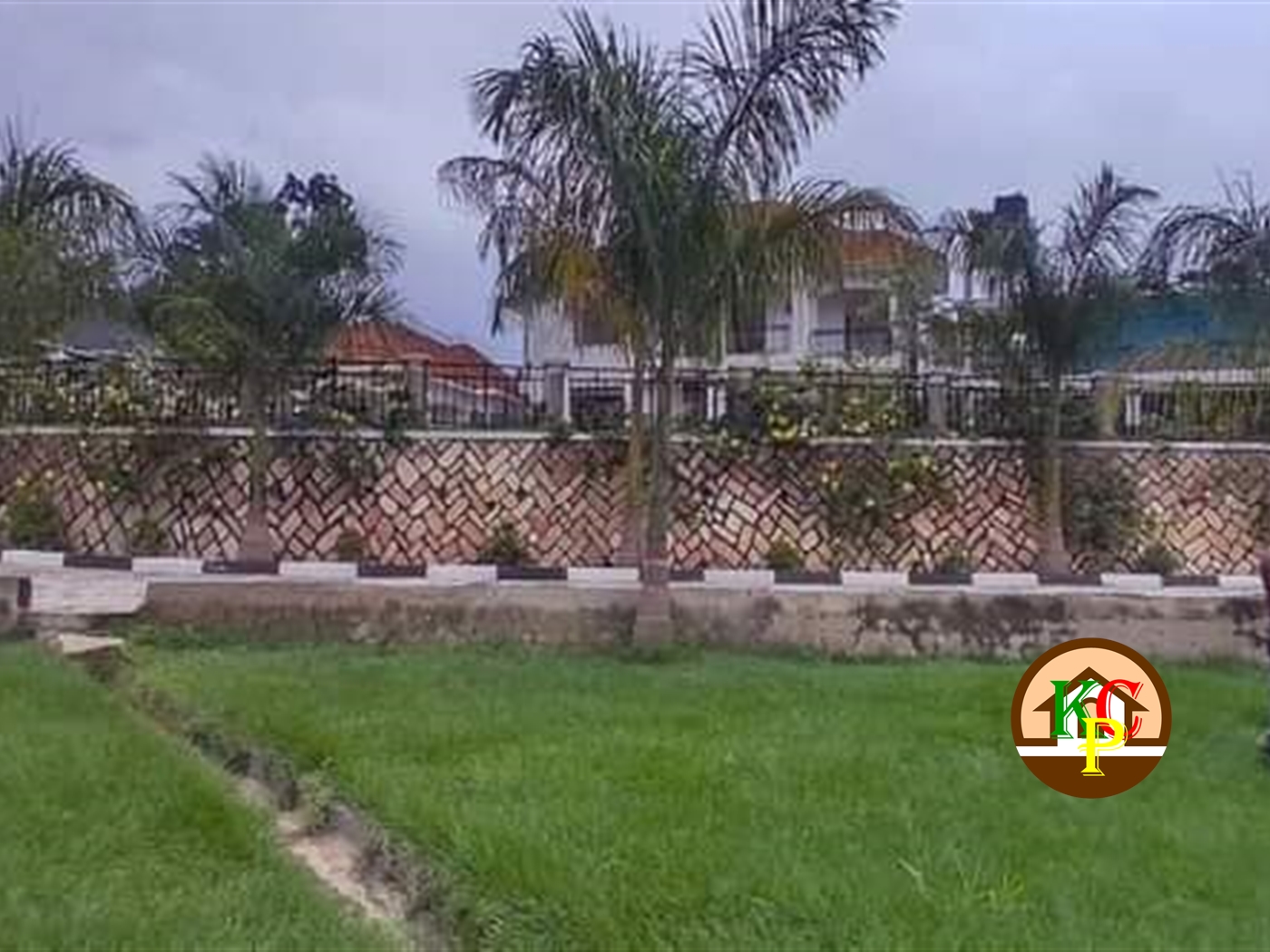 Storeyed house for sale in Nabuti Mukono