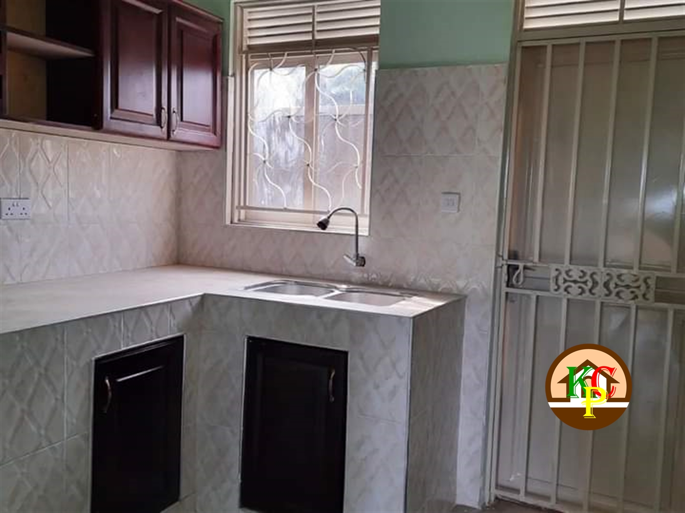 Semi Detached for rent in Bweyogerere Wakiso