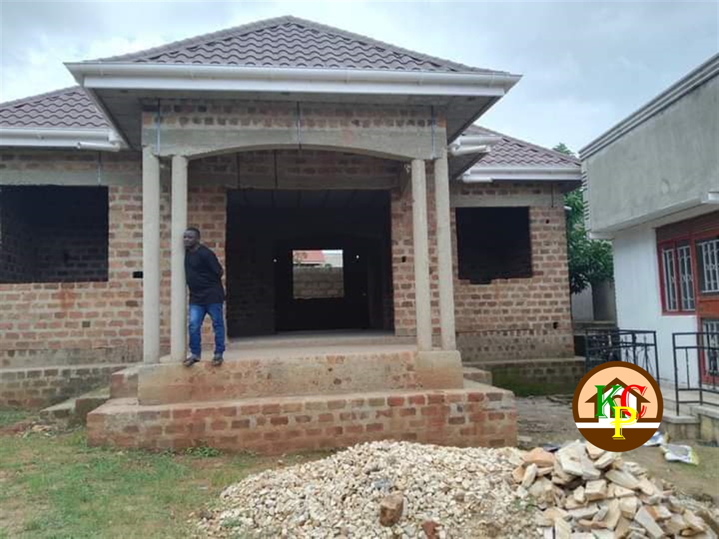 Shell House for sale in Bweyogerere Wakiso