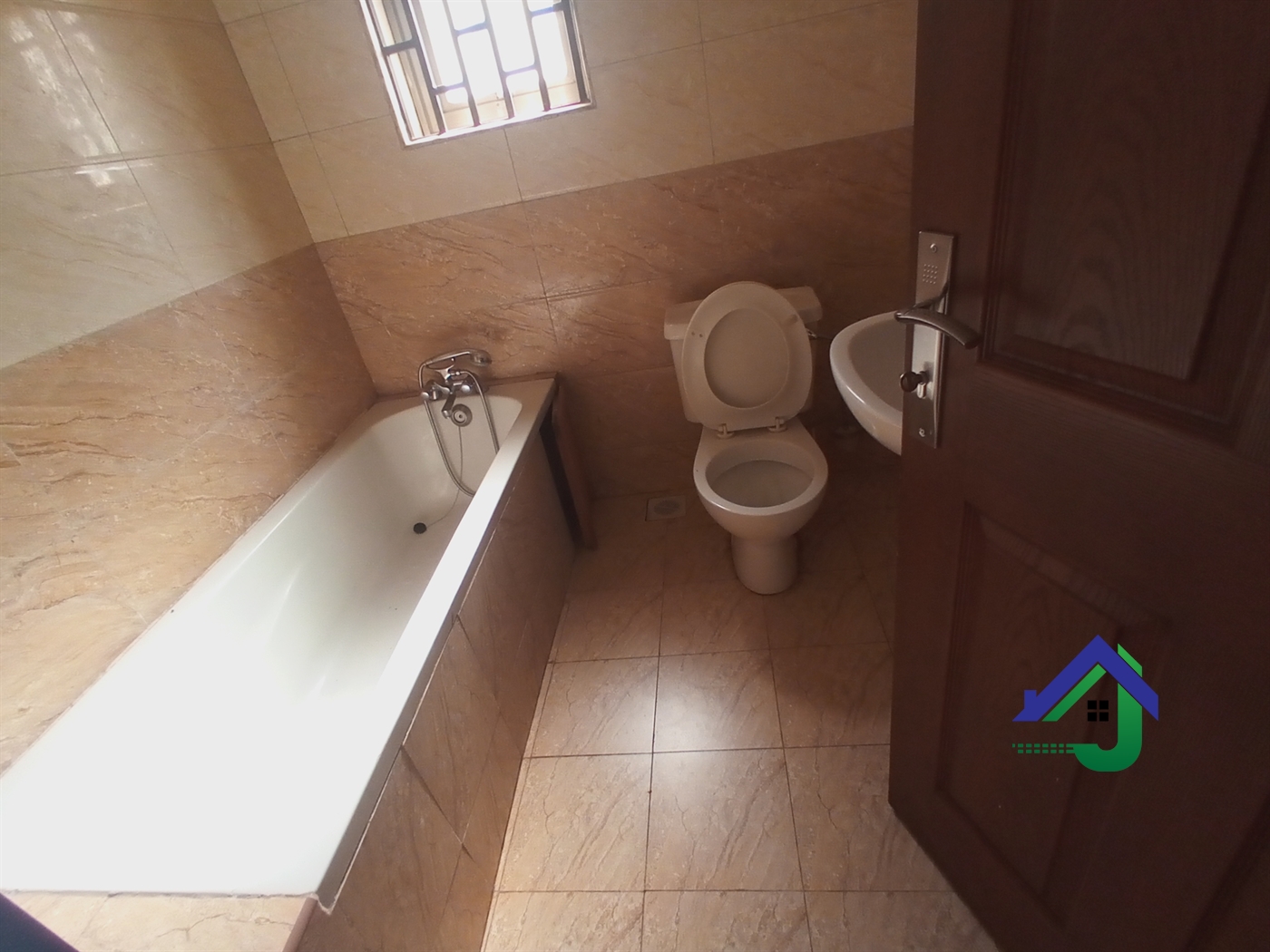 Apartment for rent in Kiwaatule Kampala