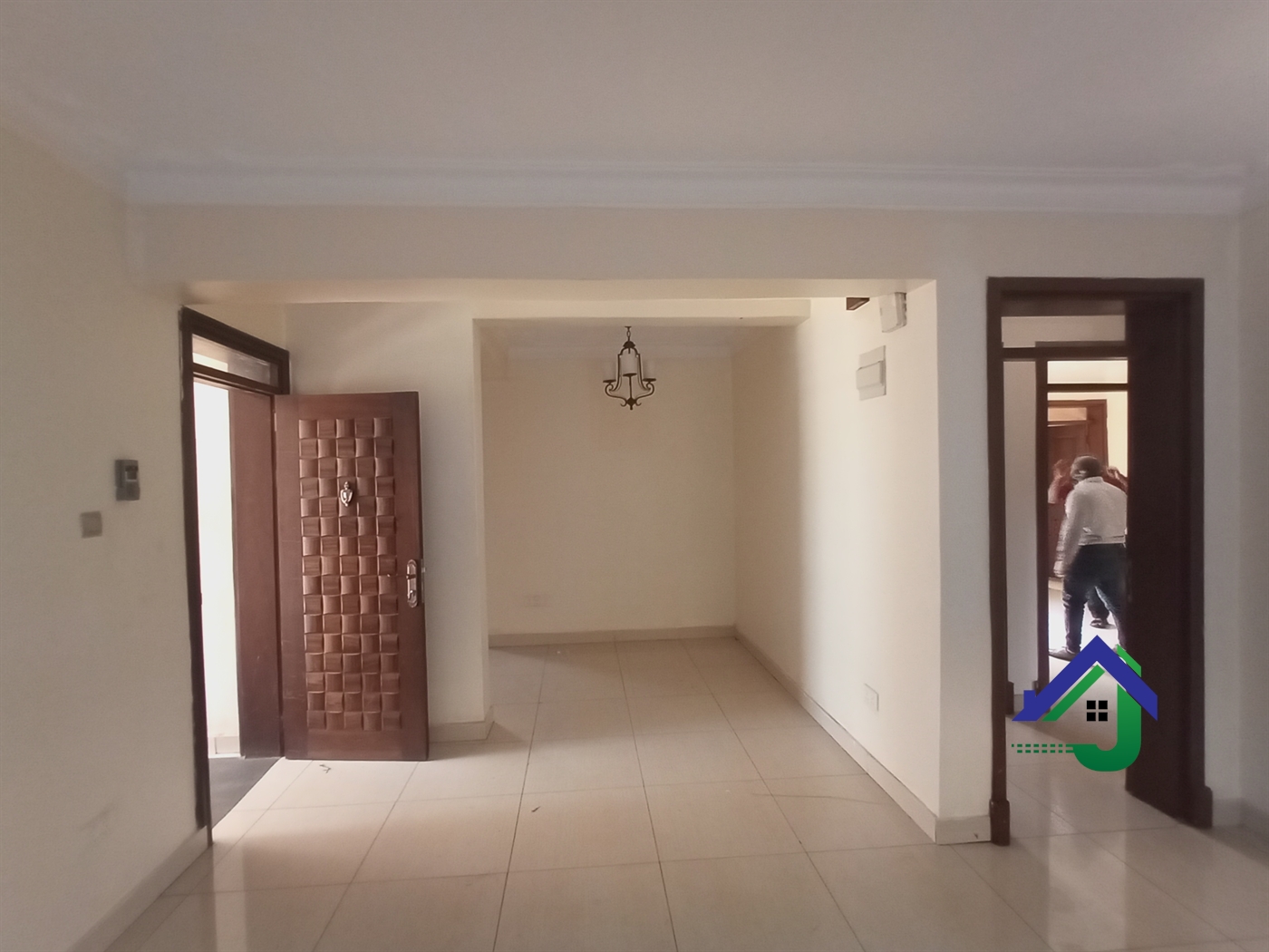 Apartment for rent in Kiwaatule Kampala