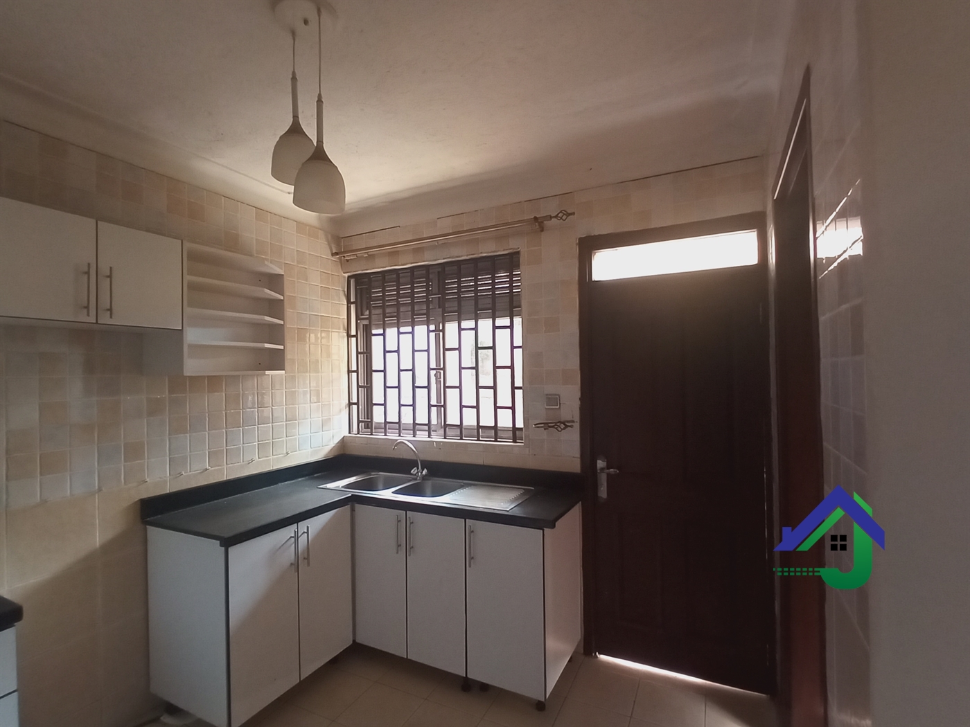 Apartment for rent in Kiwaatule Kampala