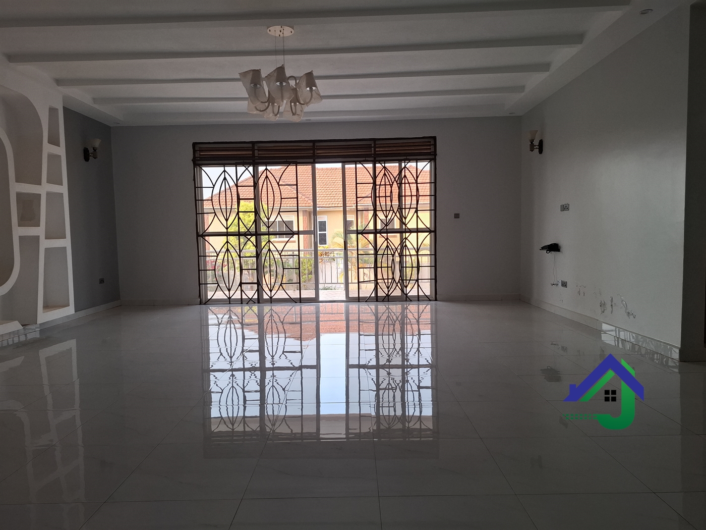 Duplex for sale in Akright Wakiso