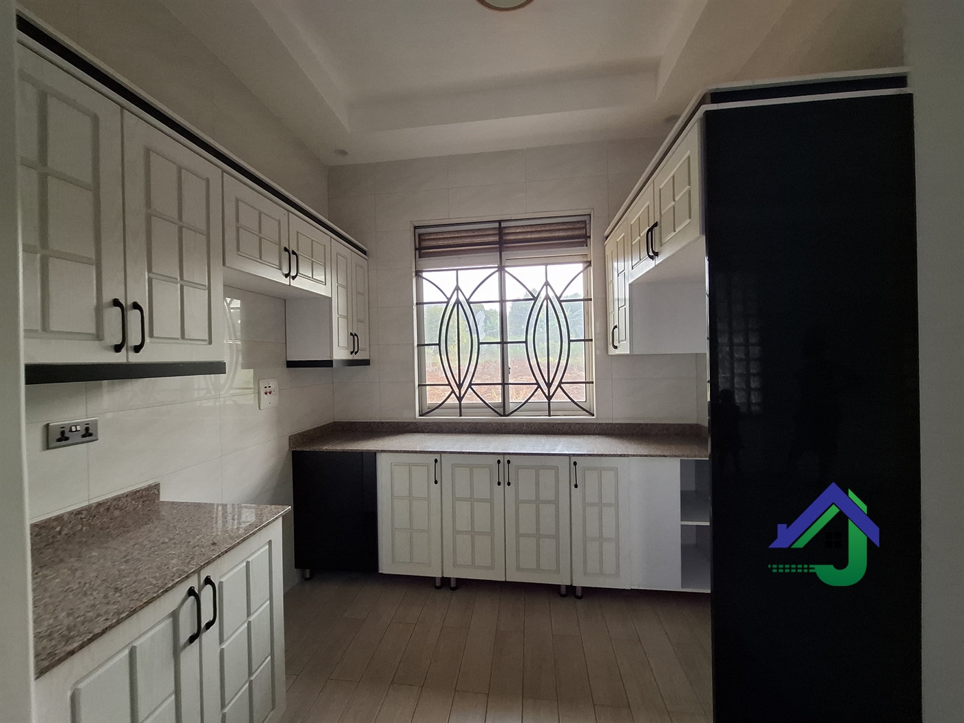 Duplex for sale in Akright Wakiso