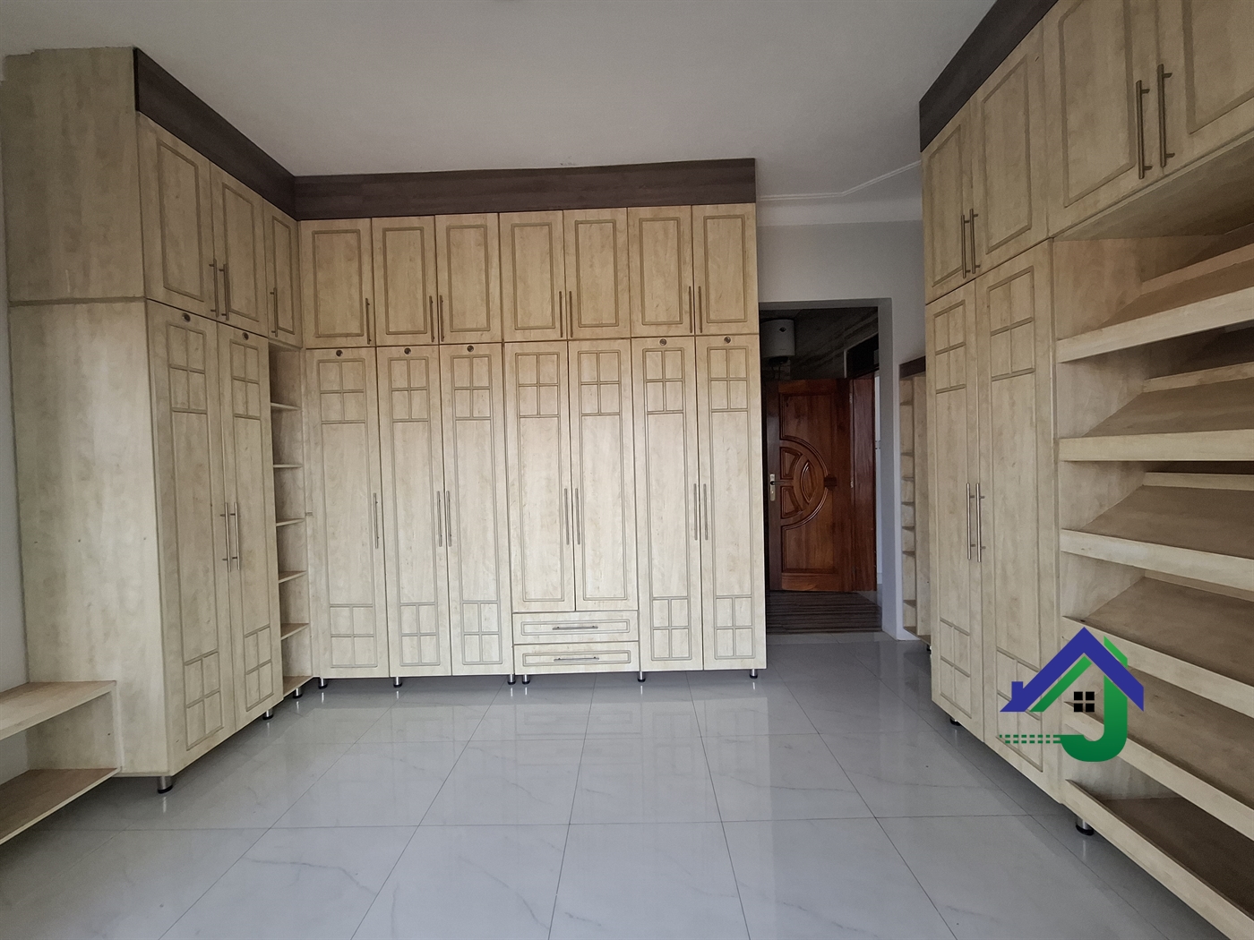 Duplex for sale in Akright Wakiso