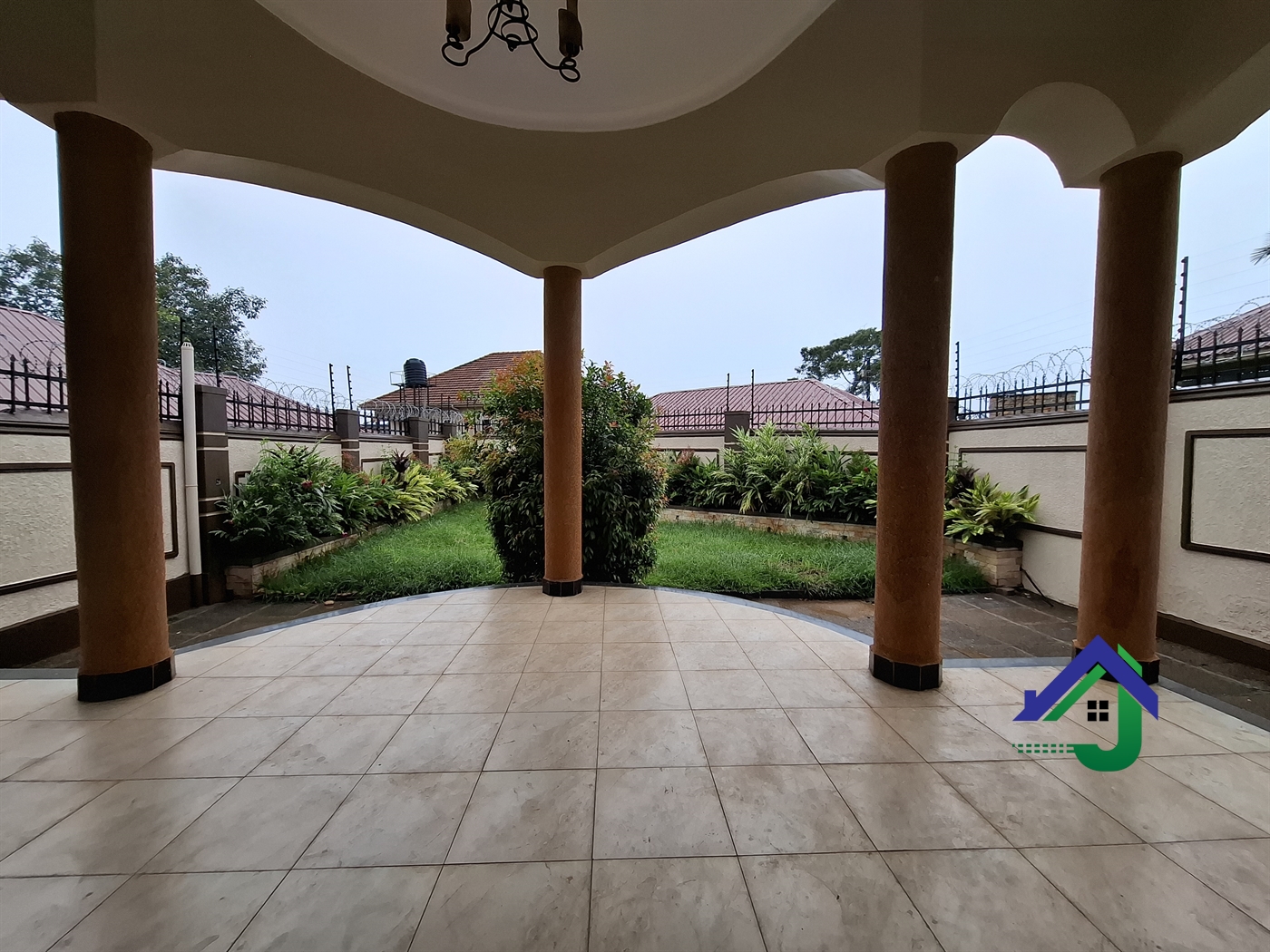 Duplex for sale in Najjeta Wakiso