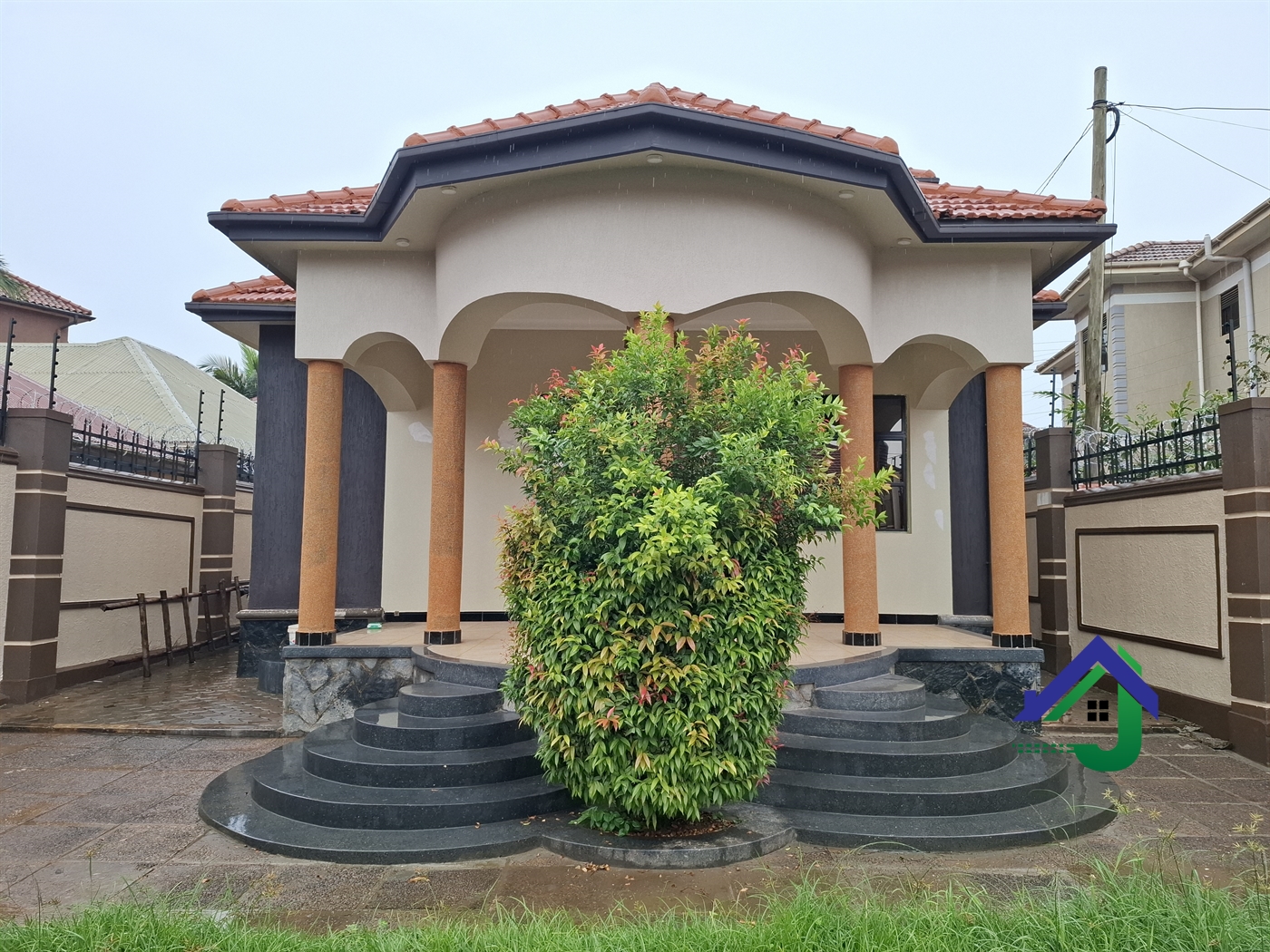 Duplex for sale in Najjeta Wakiso