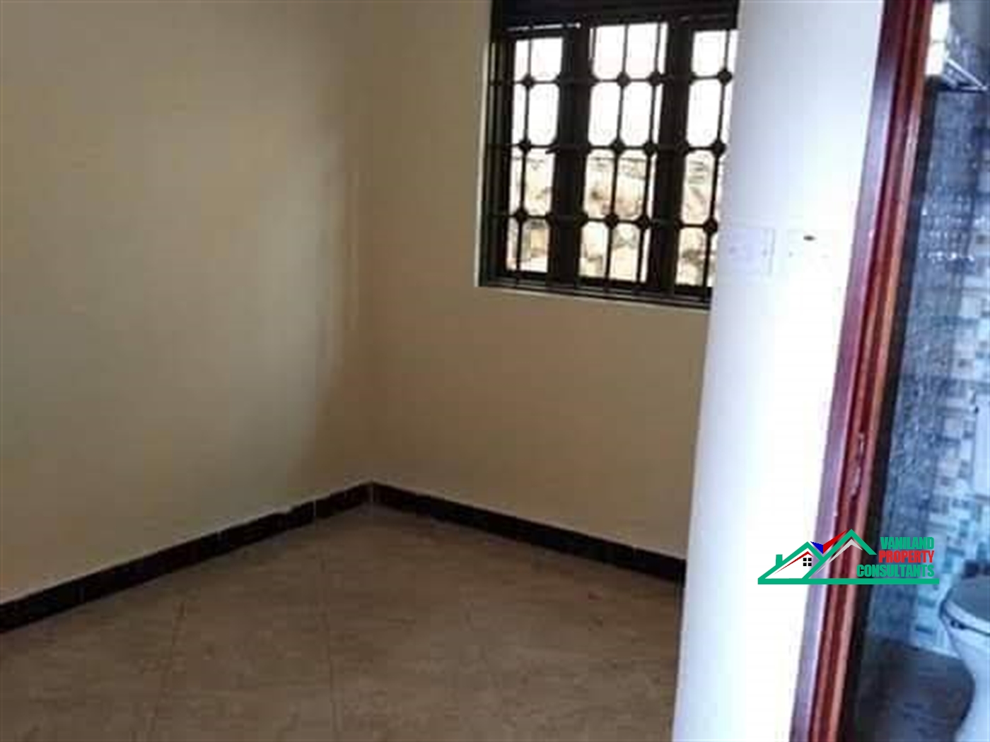 Semi Detached for rent in Mpererwe Kampala