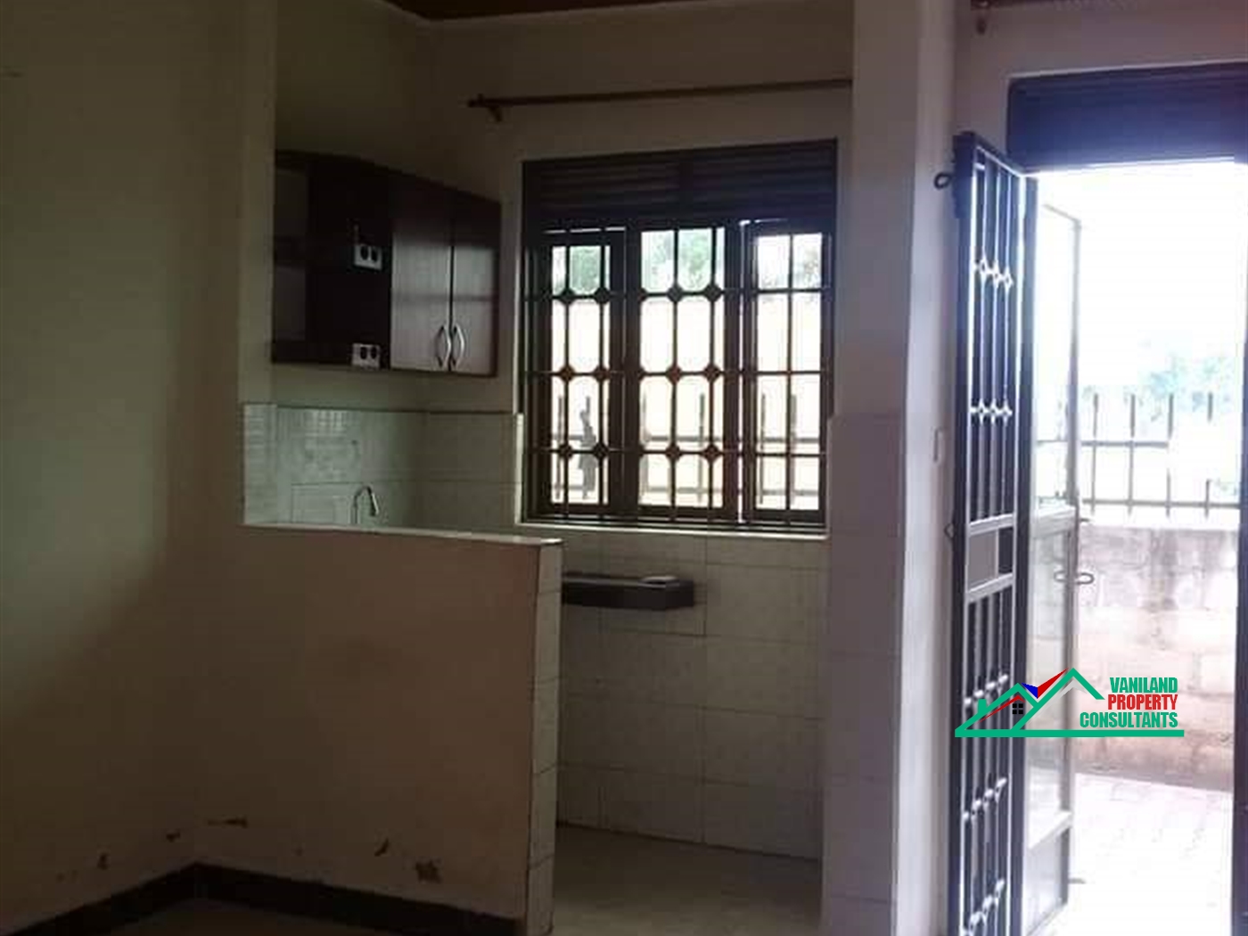 Semi Detached for rent in Mpererwe Kampala