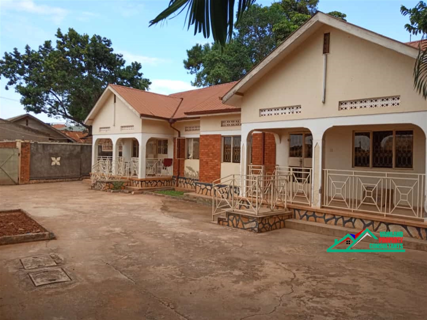 Semi Detached for sale in Mulago Kampala