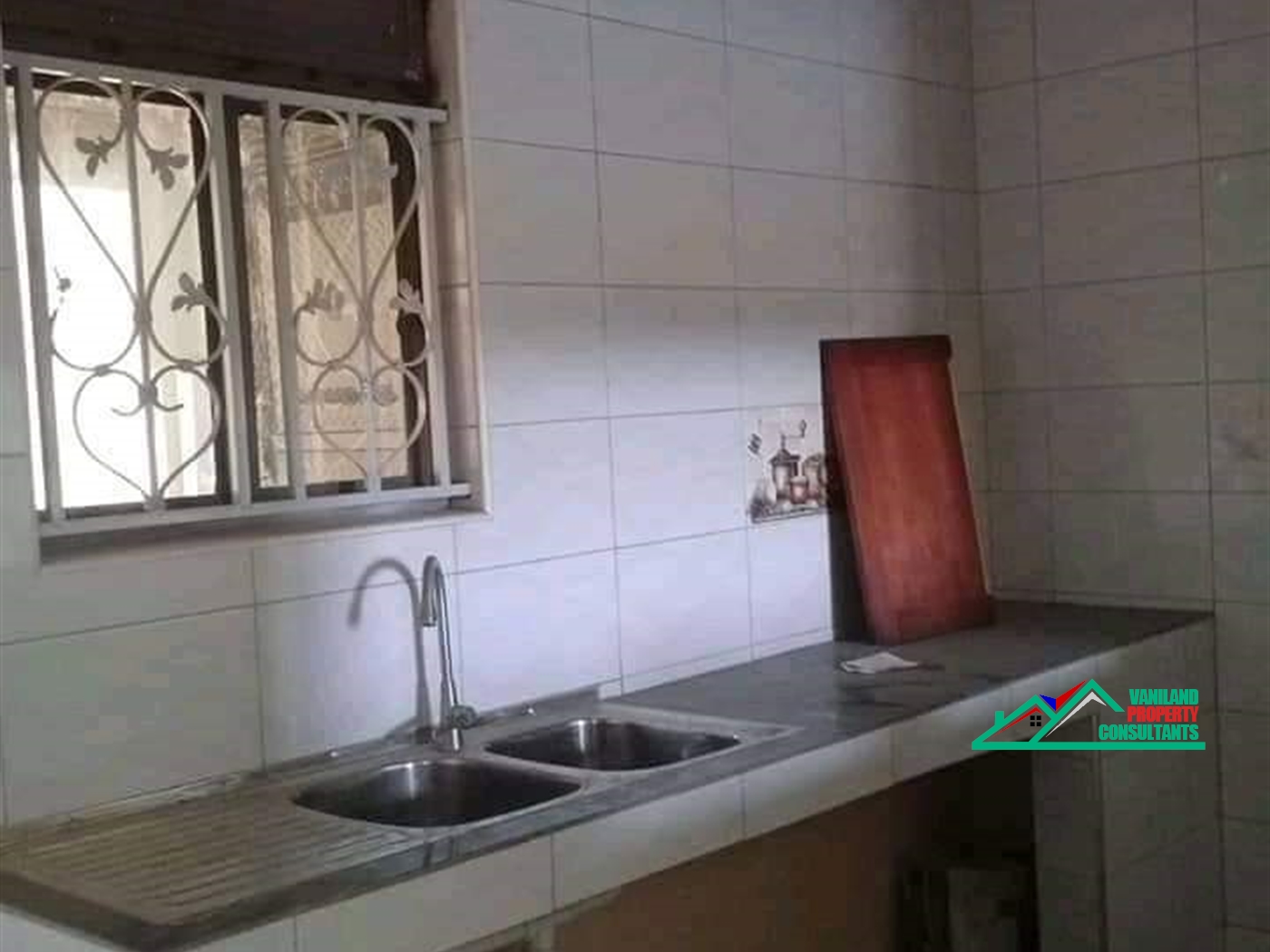 Semi Detached for rent in Mpererwe Kampala