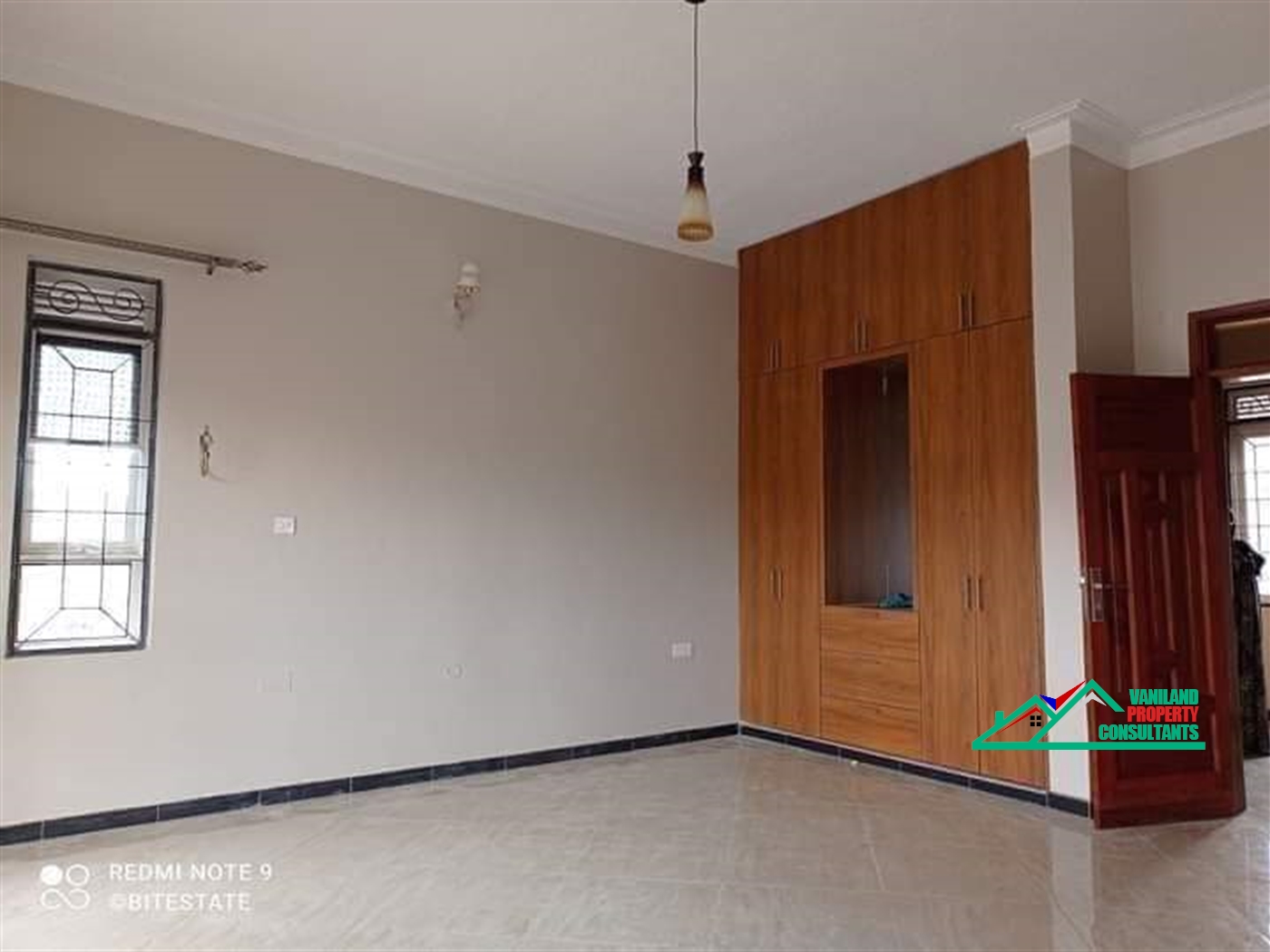 Duplex for rent in Kulambilo Kampala