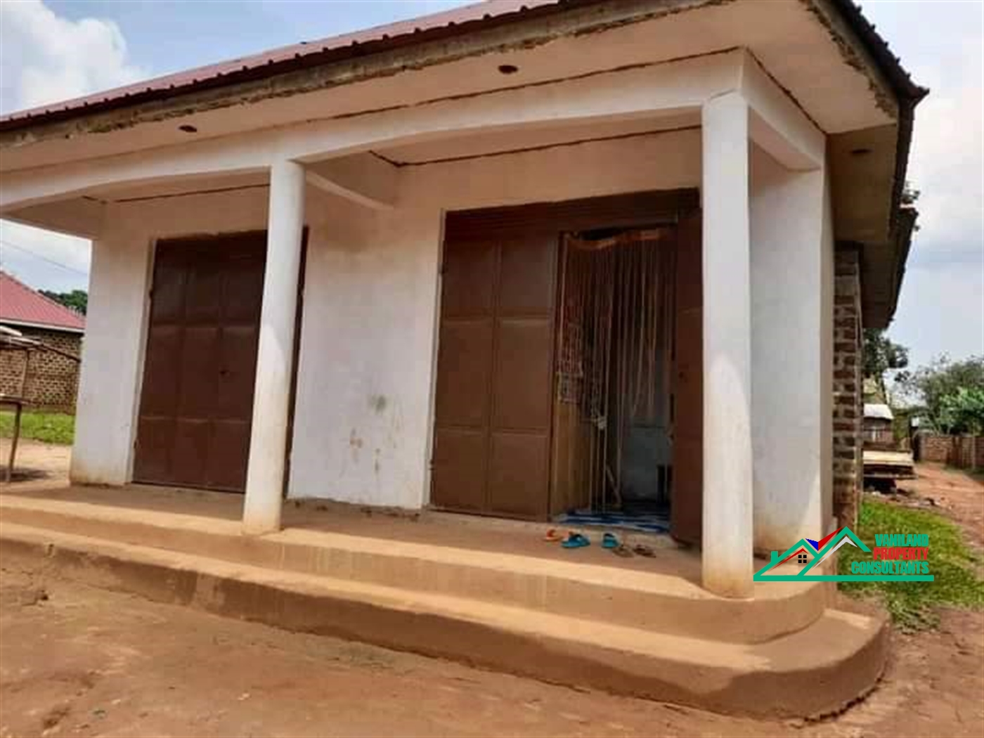 Shop for sale in Gayaza Wakiso