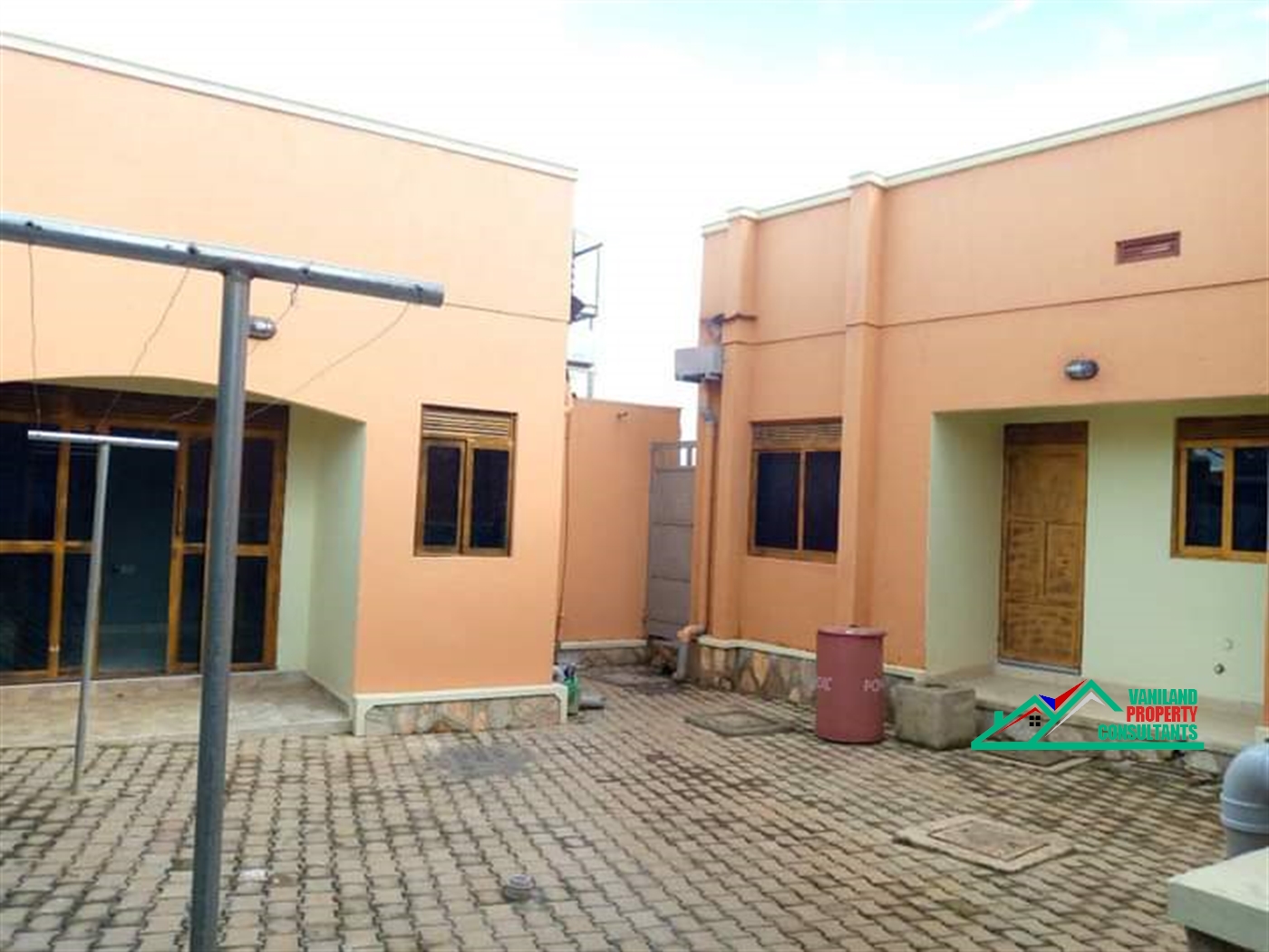 Semi Detached for rent in Mpererwe Kampala