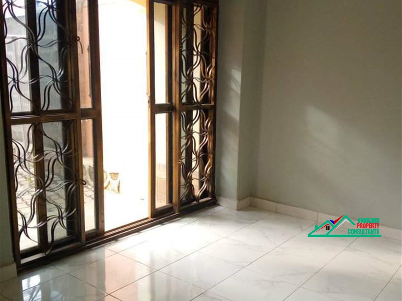 Semi Detached for rent in Mpererwe Kampala