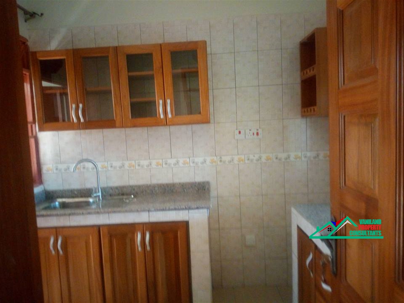 Semi Detached for rent in Kisaasi Kampala