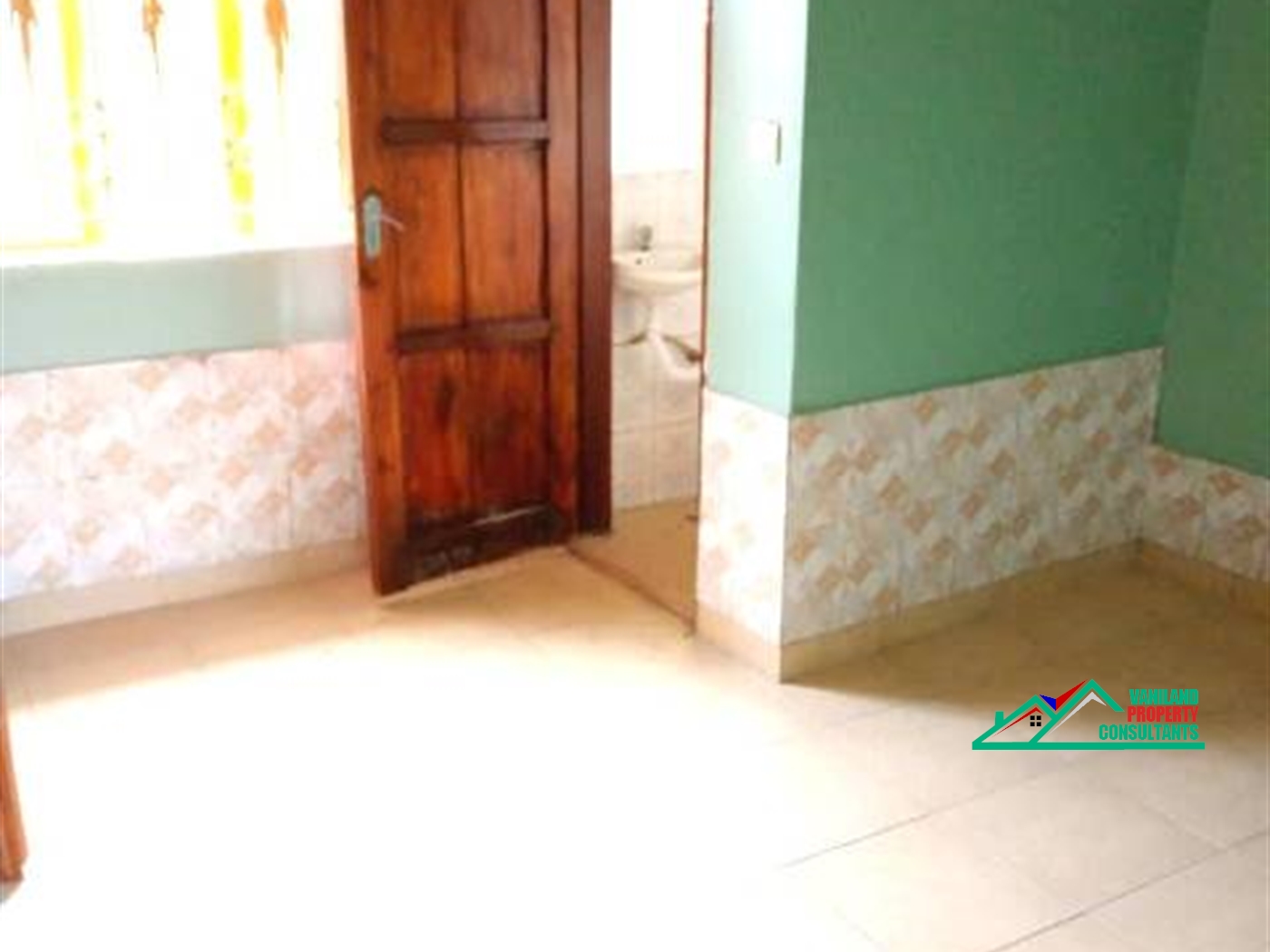 Semi Detached for rent in Mpererwe Kampala