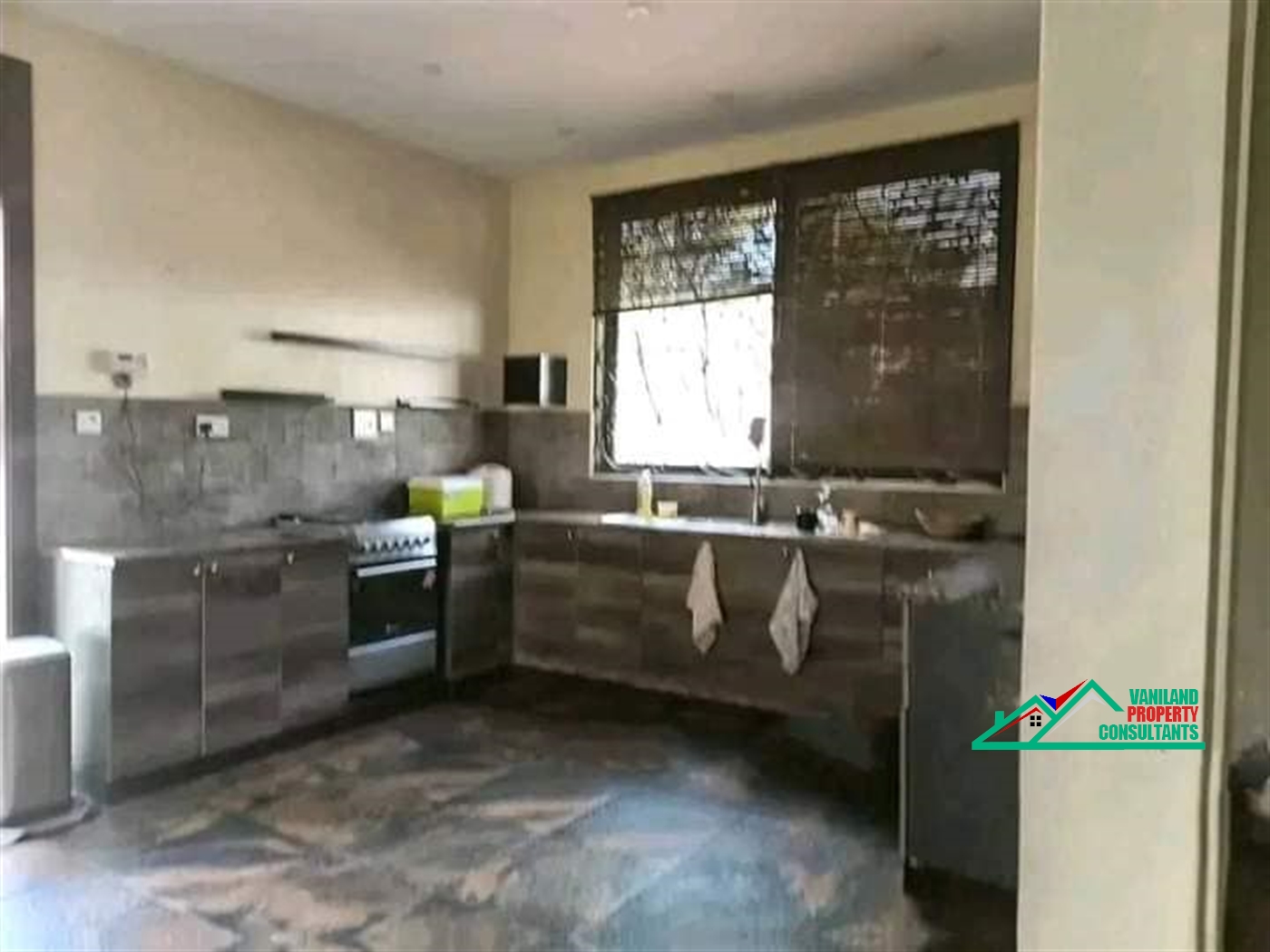 Bungalow for rent in Luzira Kampala