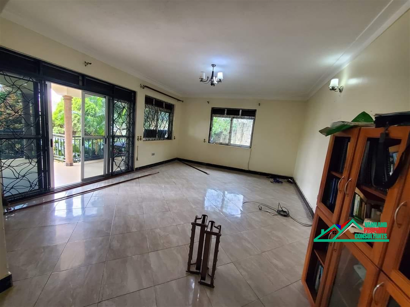 Bungalow for rent in Bukoto Kampala