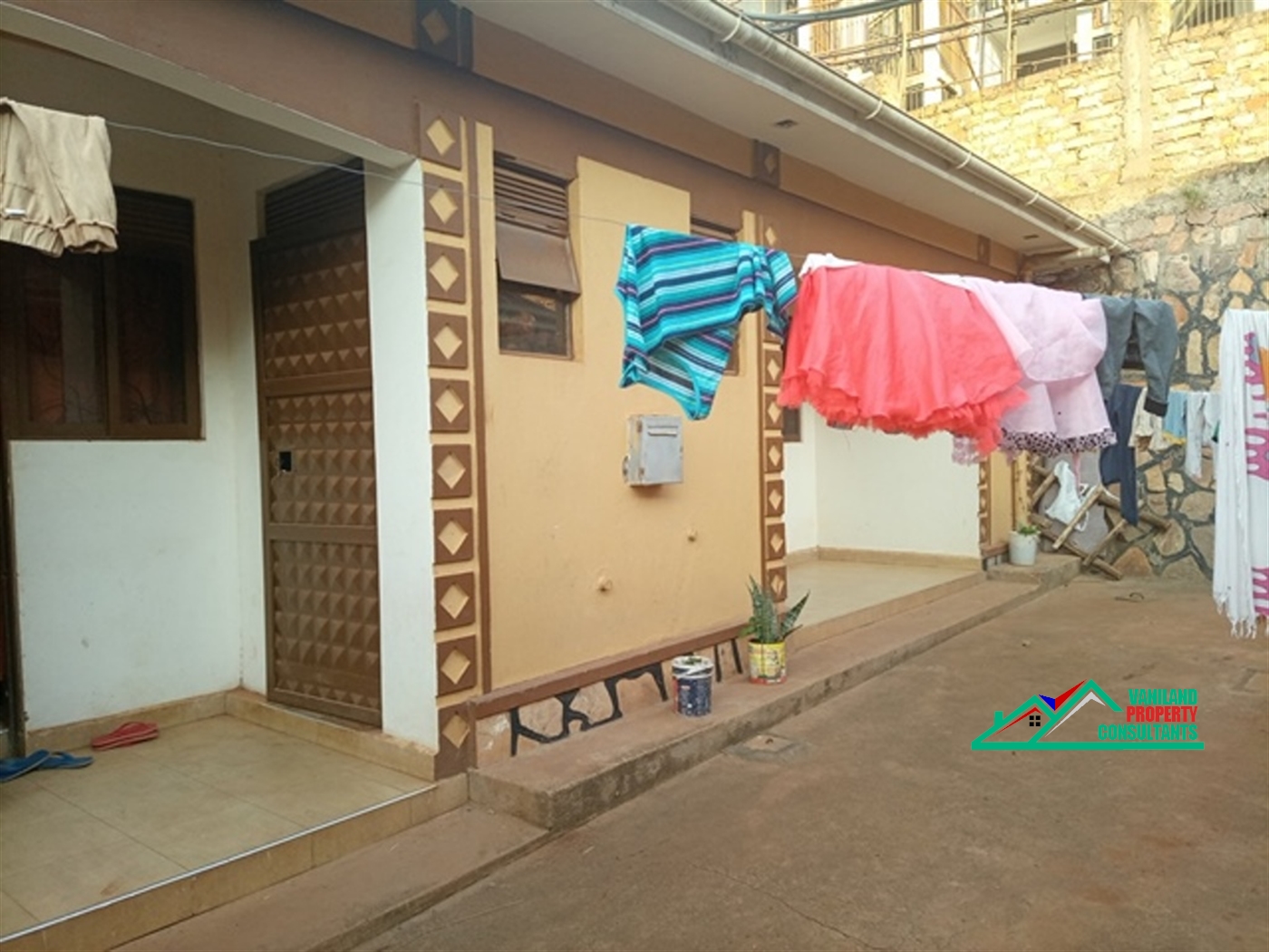 Semi Detached for rent in Bweyogerere Wakiso