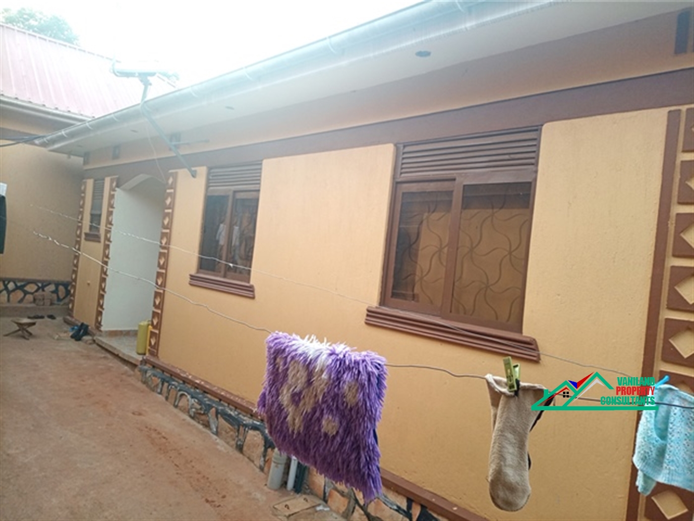 Semi Detached for rent in Bweyogerere Wakiso