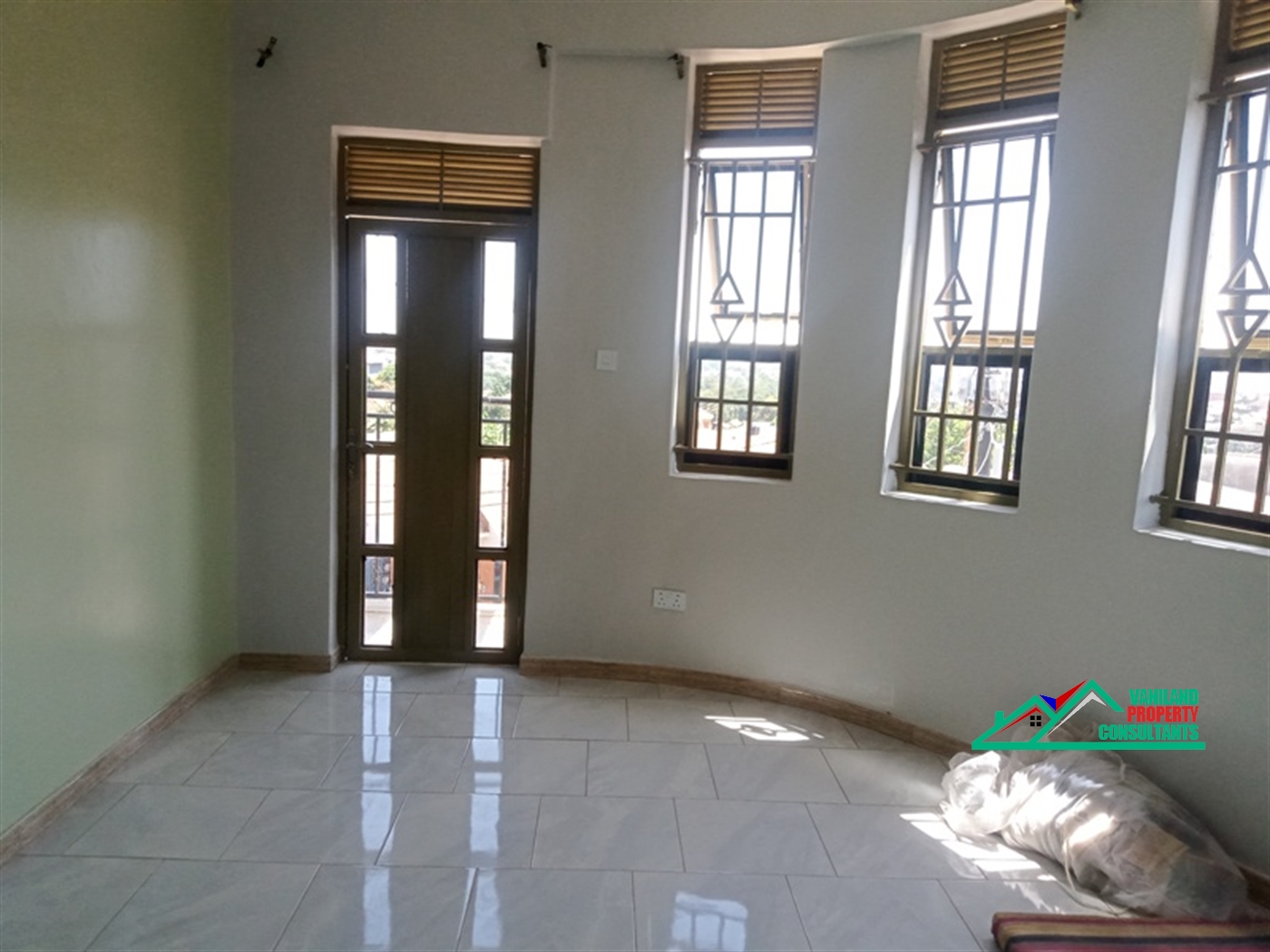 Apartment for rent in Kisaasi Kampala