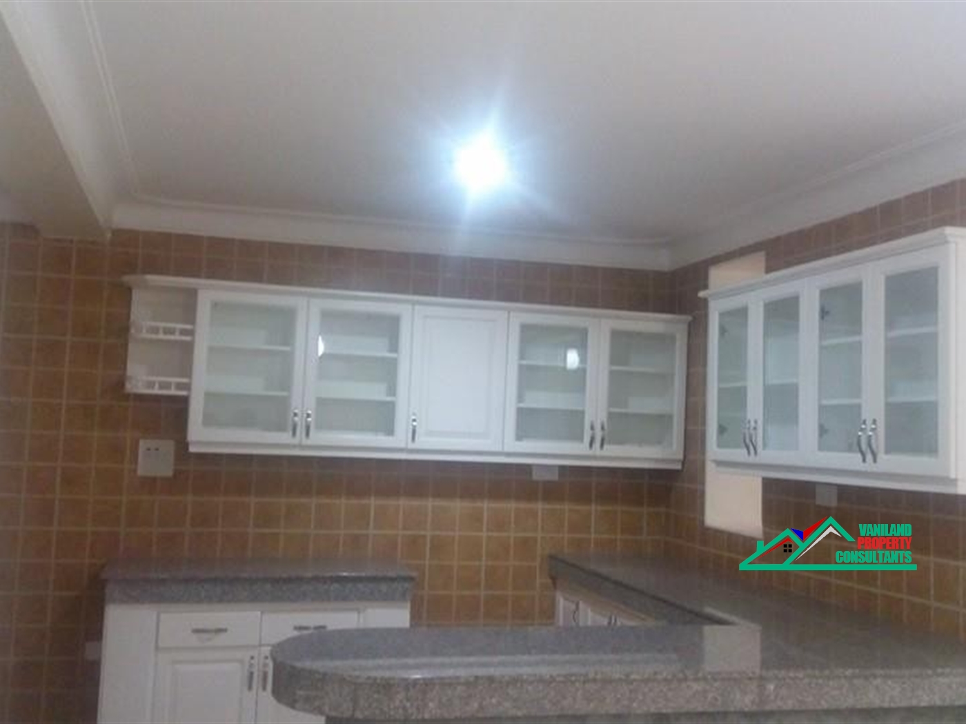 Duplex for rent in Bukoto Kampala