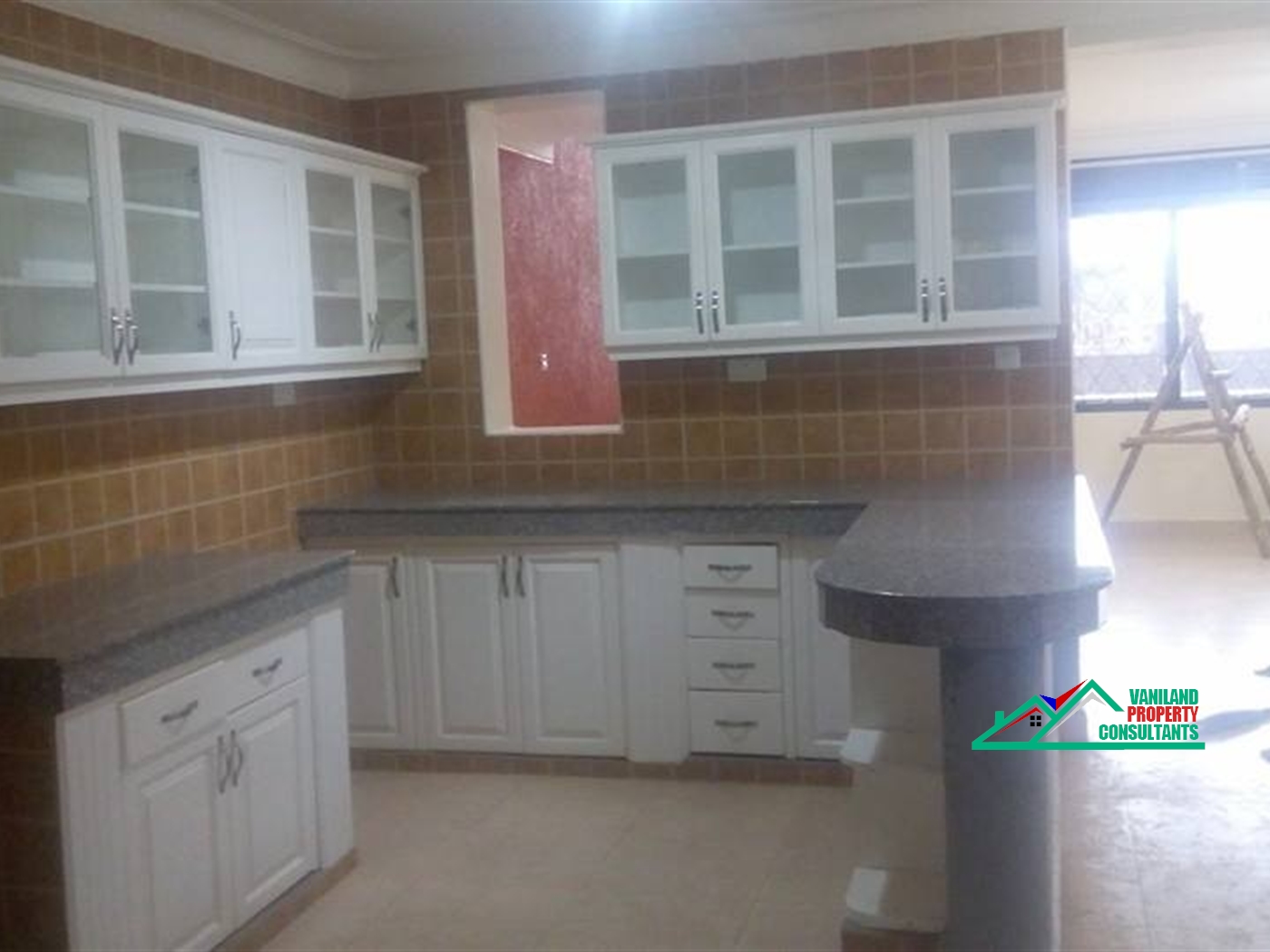 Duplex for rent in Bukoto Kampala