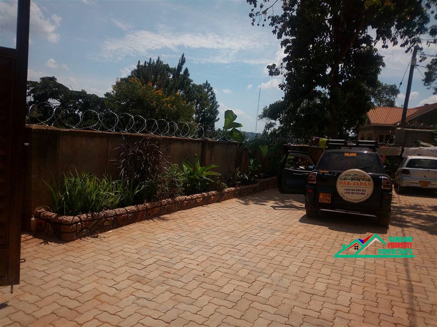 Semi Detached for rent in Kisaasi Kampala