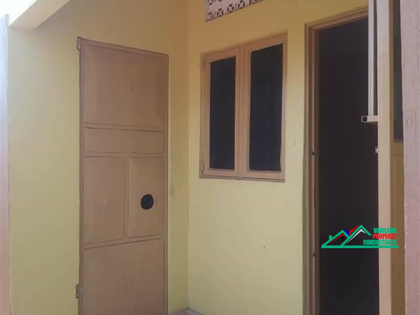 Semi Detached for rent in Mpererwe Wakiso