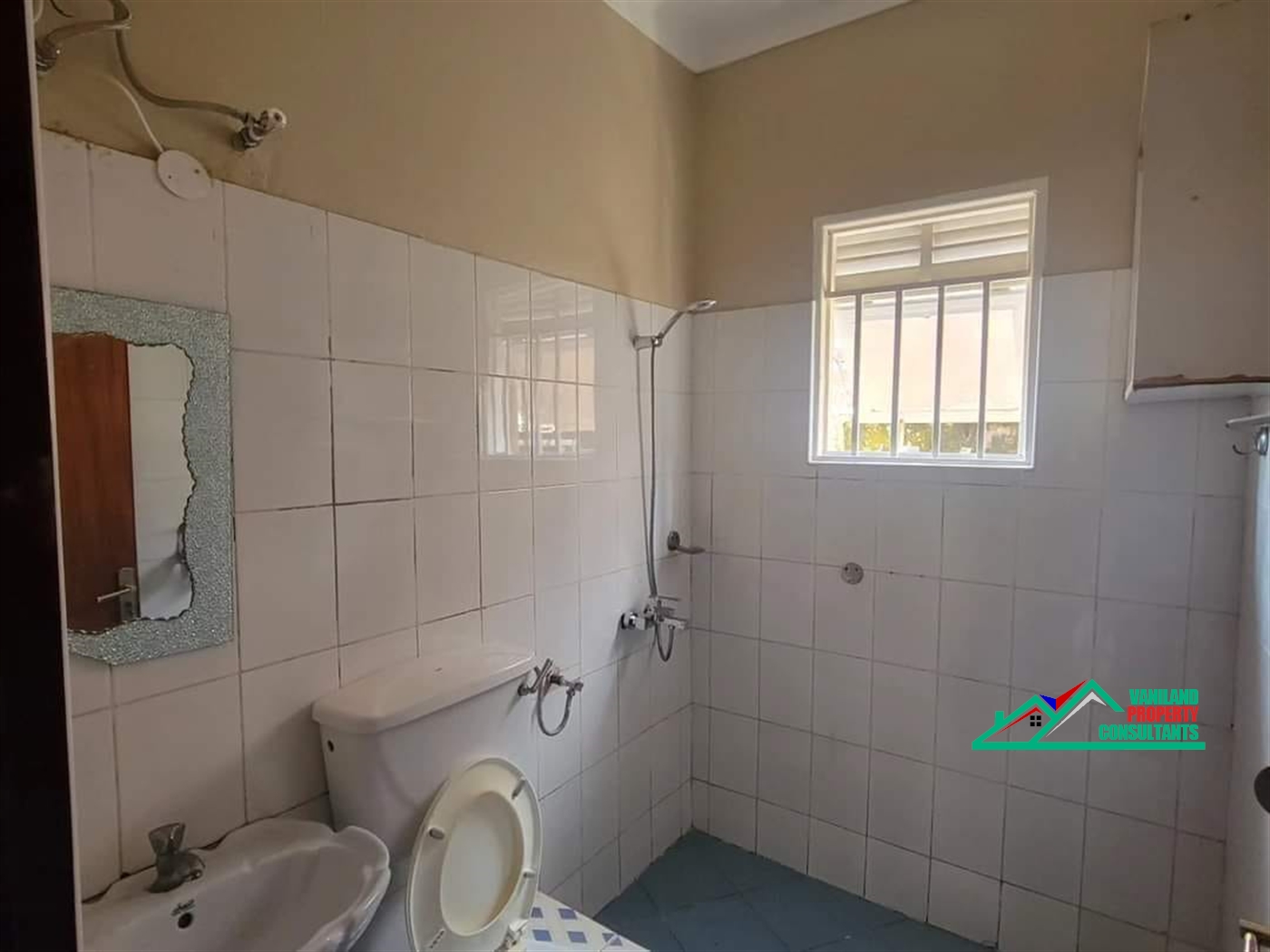 Semi Detached for rent in Kisaasi Kampala