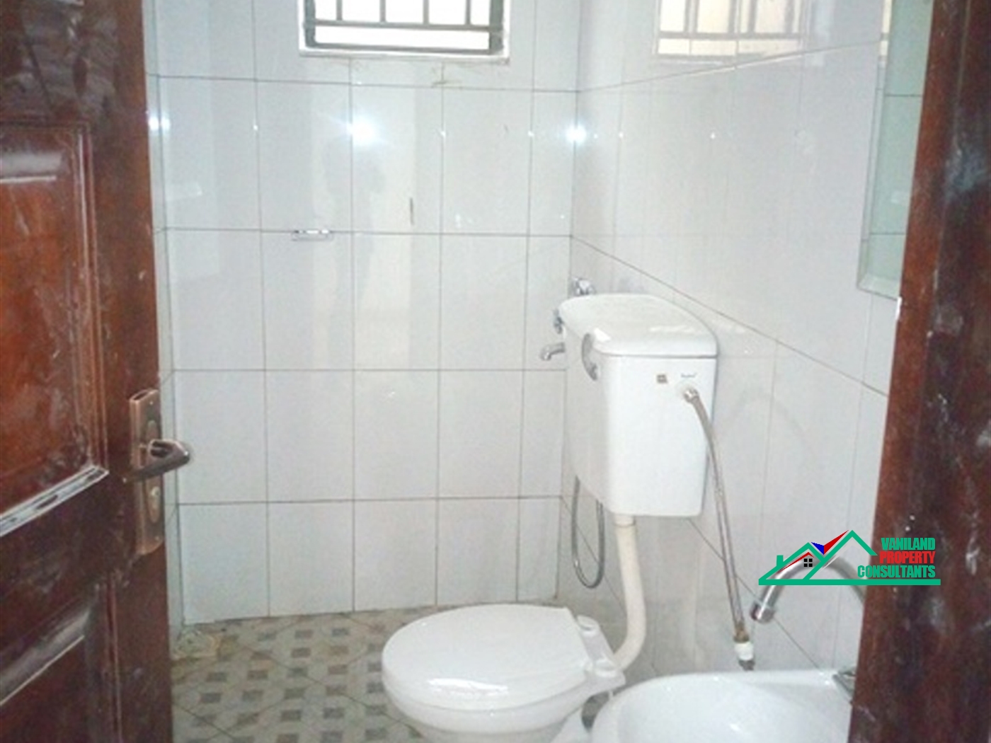 Semi Detached for rent in Bweyogerere Wakiso