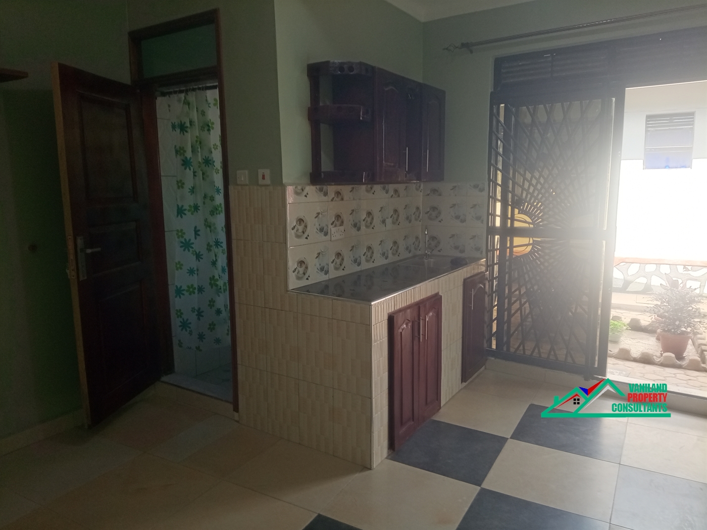 Studio for rent in Kisaasi Kampala