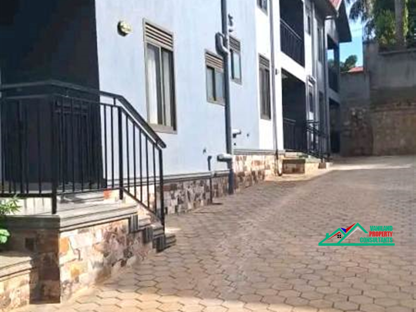 Town House for sale in Kira Wakiso