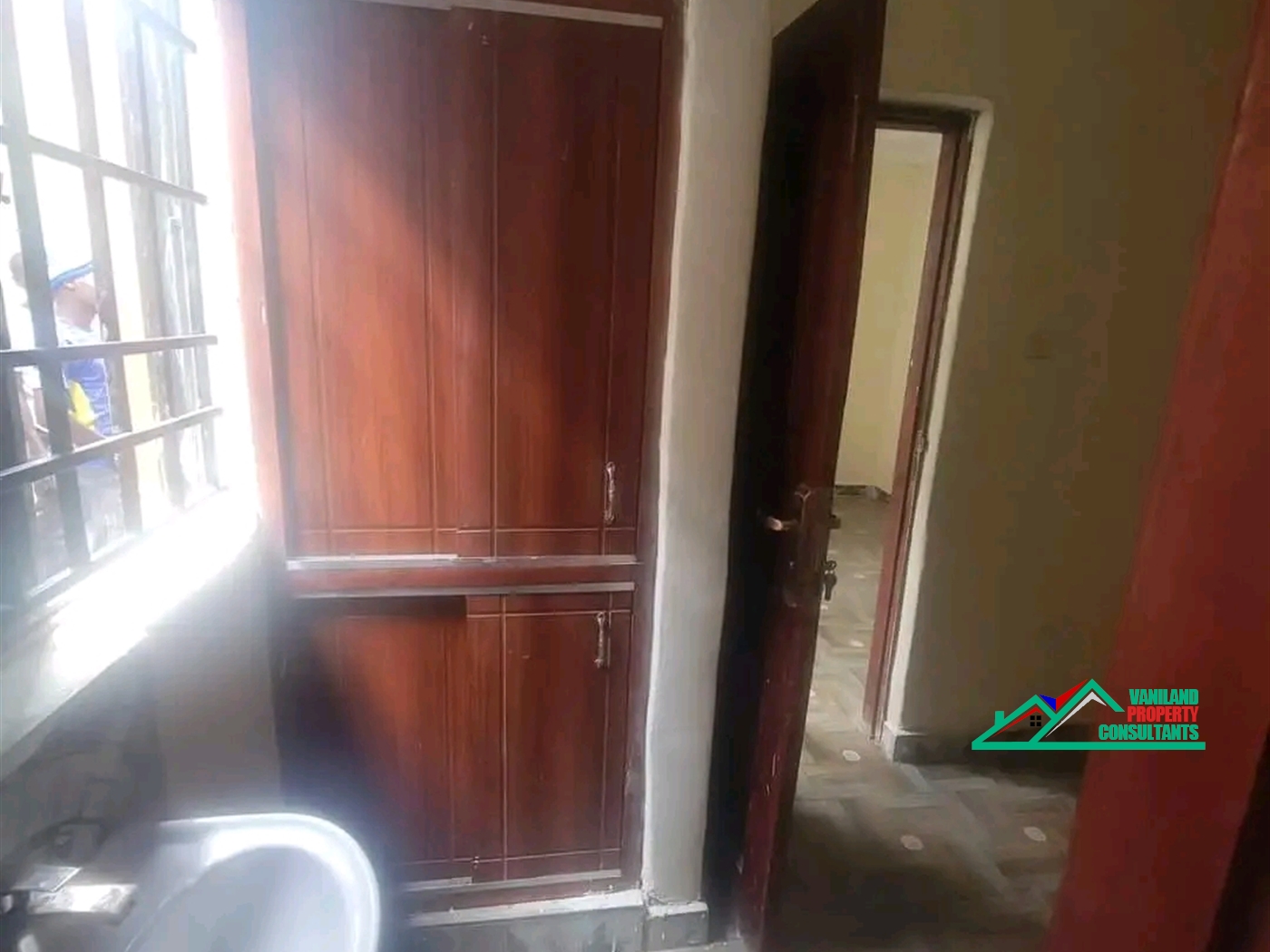 Semi Detached for rent in Kulambilo Kampala