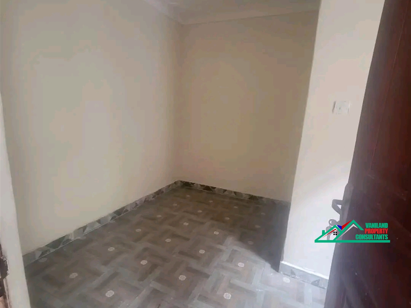 Semi Detached for rent in Kulambilo Kampala