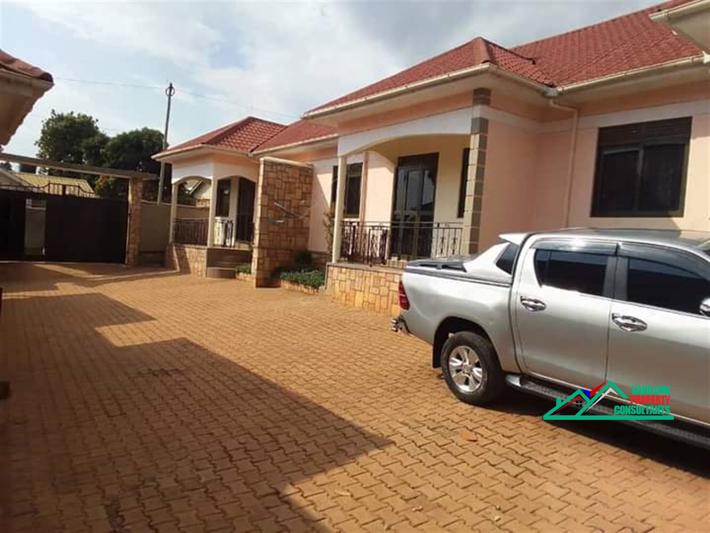 Semi Detached for rent in Kyaliwajjala Wakiso