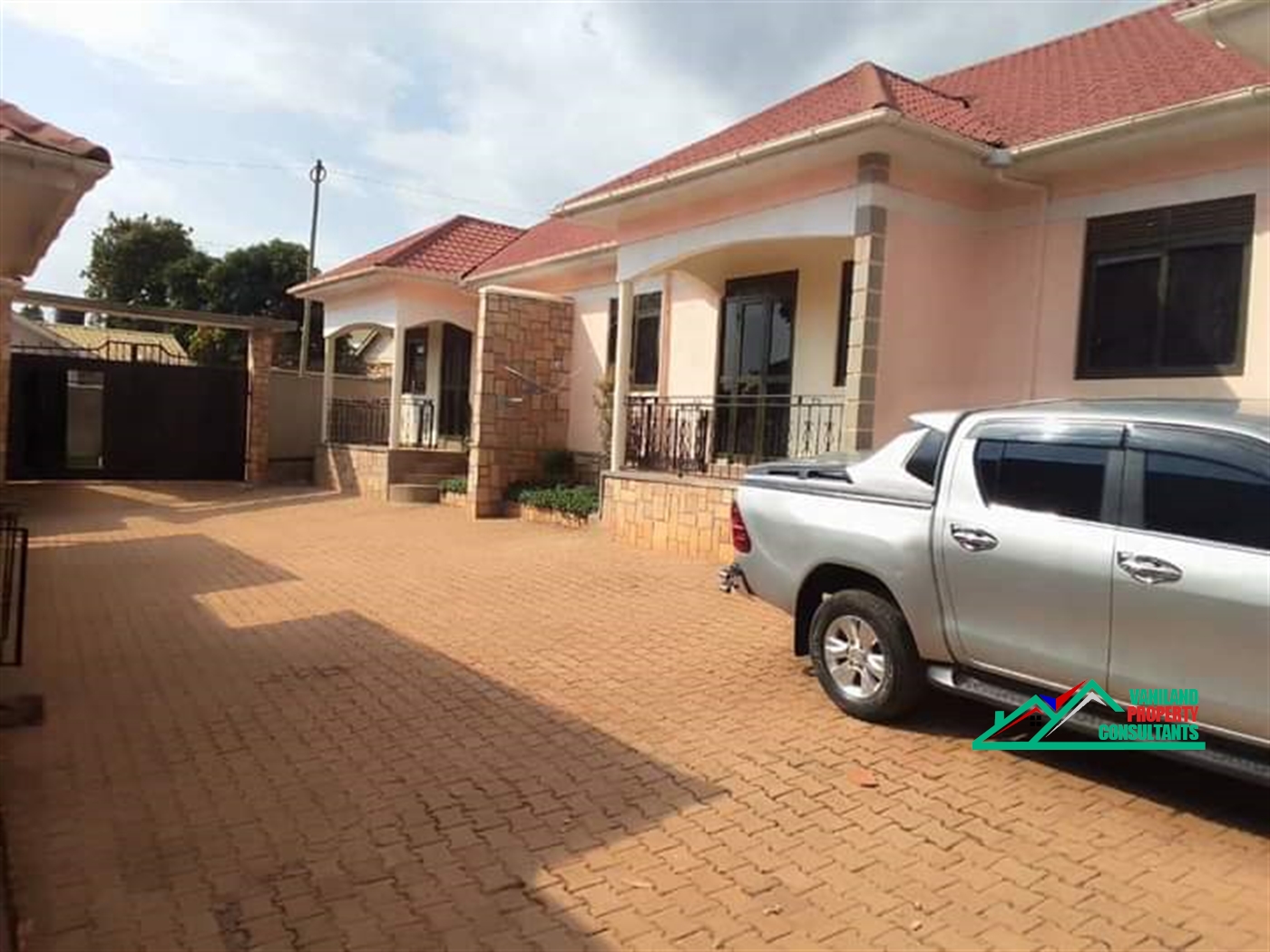 Semi Detached for rent in Kyaliwajjala Wakiso