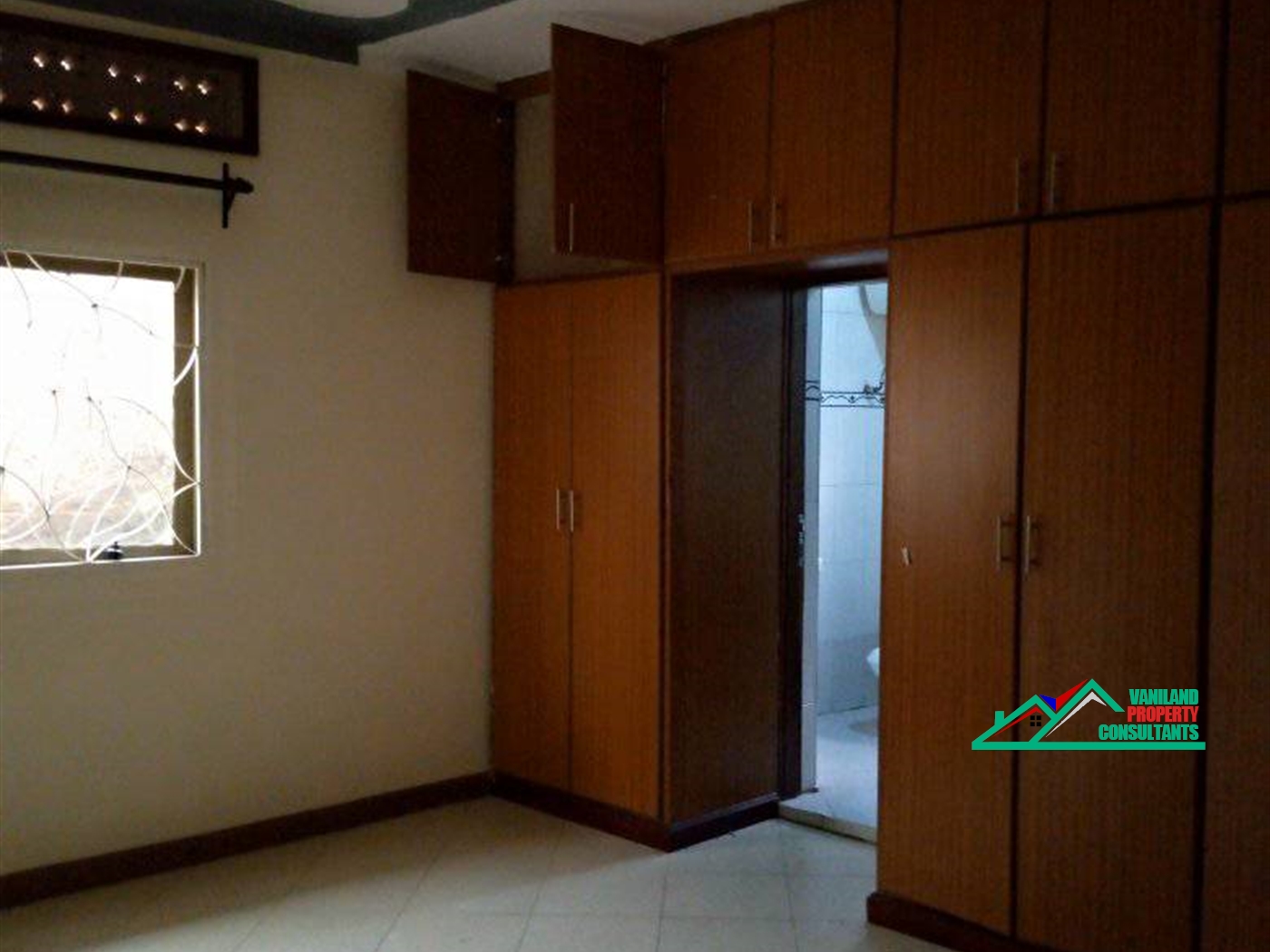 Semi Detached for rent in Kisaasi Kampala