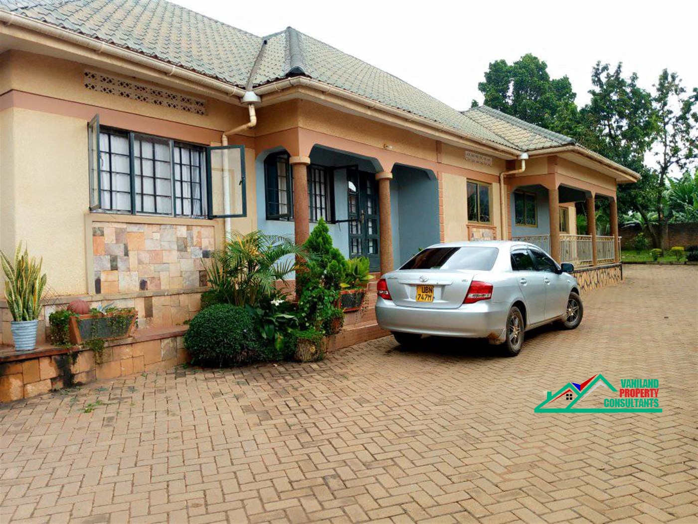 Semi Detached for rent in Kisaasi Kampala