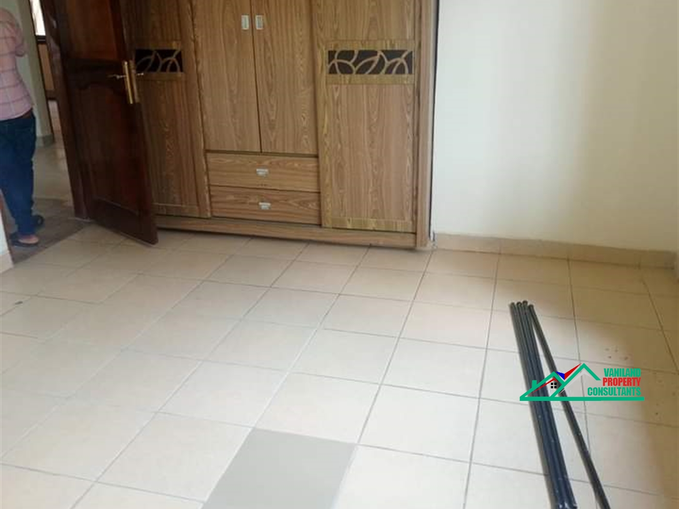 Mansion for rent in Kiwaatule Wakiso