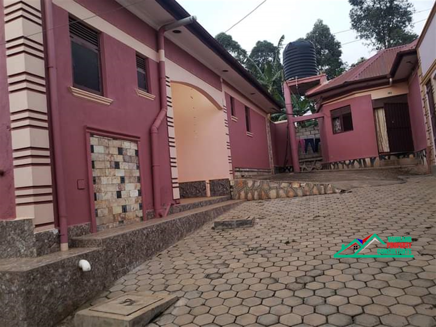 Semi Detached for rent in Mpererwe Wakiso