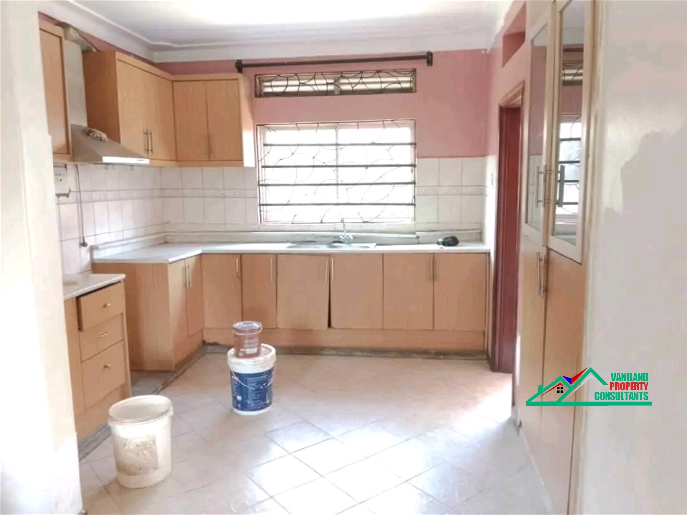 Apartment for rent in Naalya Wakiso