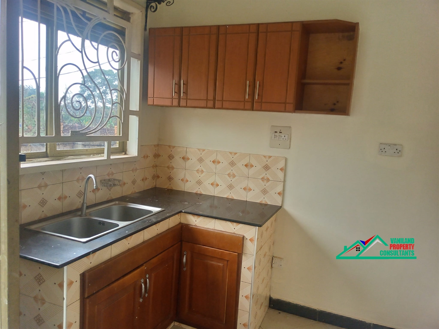 Semi Detached for rent in Bweyogerere Wakiso